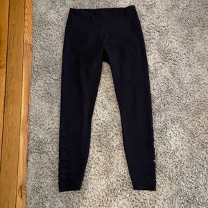 ABERCROMBIE&FITCH black leggings w/ slits on side